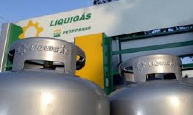 Petrobras fecha venda da Liquigás por R$ 3,7 bilhões