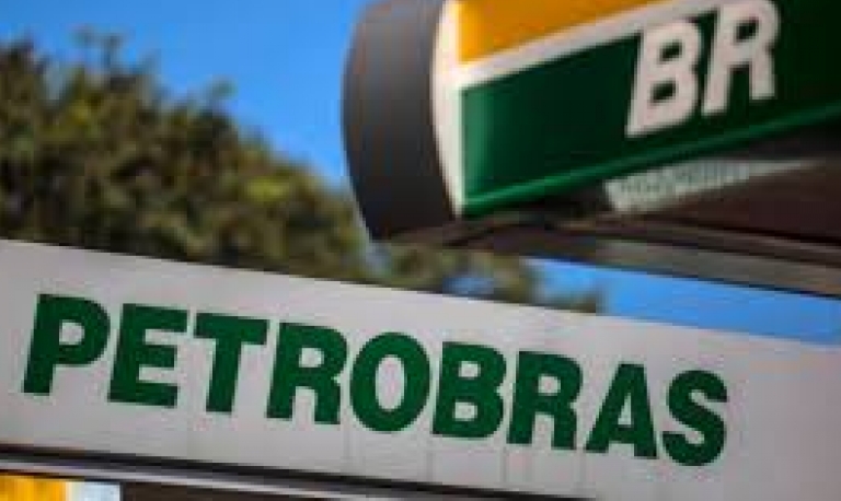 Produção de petróleo da Petrobras no Brasil cresce 16,9% no 3º tri