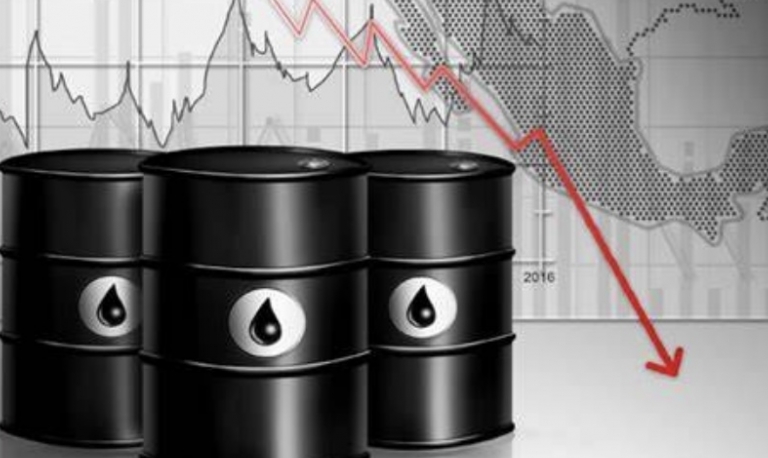 Barril de petróleo avança US$5, com dólar mais fraco e oferta apertada