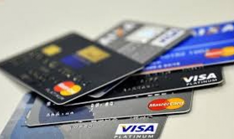 BC avalia mudar parcelamento no cartão de crédito