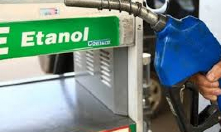 Impasse entre áreas do governo paralisa medida provisória da venda direta de etanol